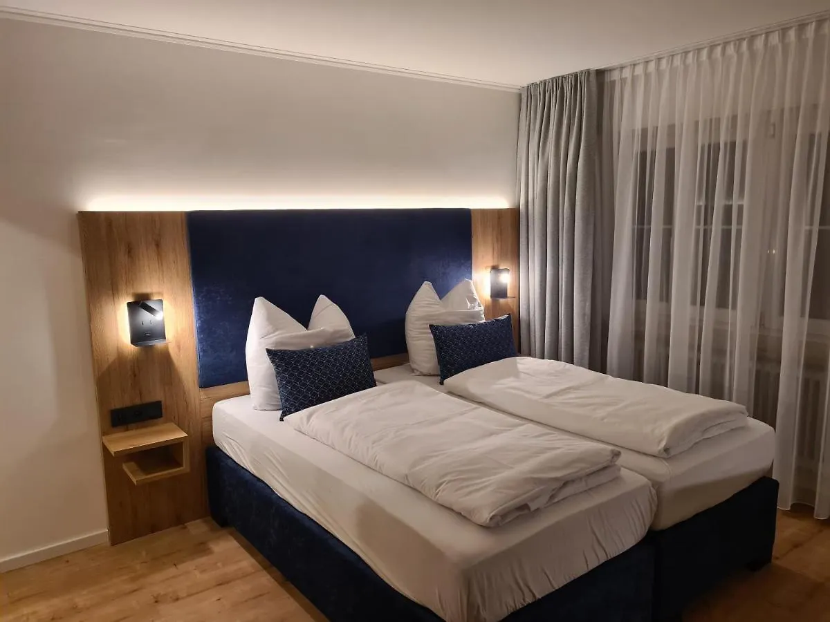 Raffelsteiner Hof Guest House Mornsheim