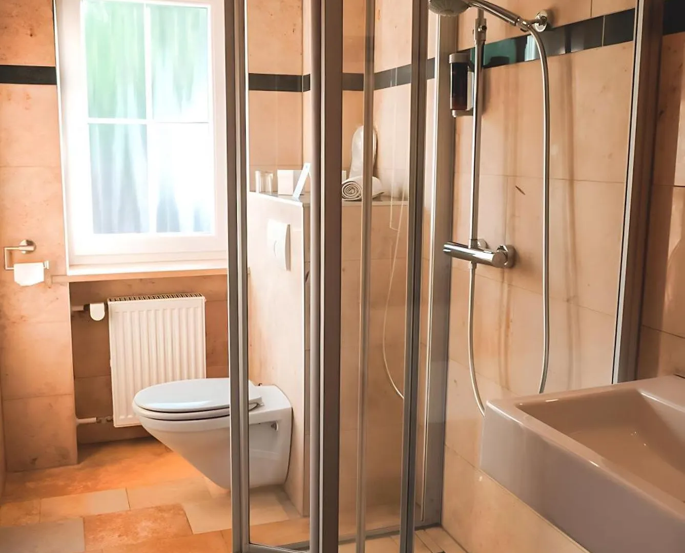 **  Raffelsteiner Hof Guest House Mornsheim Germany