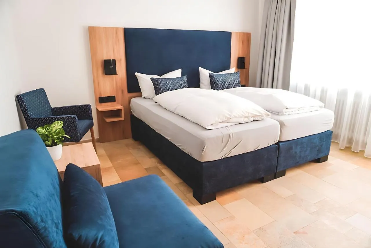 **  Raffelsteiner Hof Guest House Mornsheim Germany