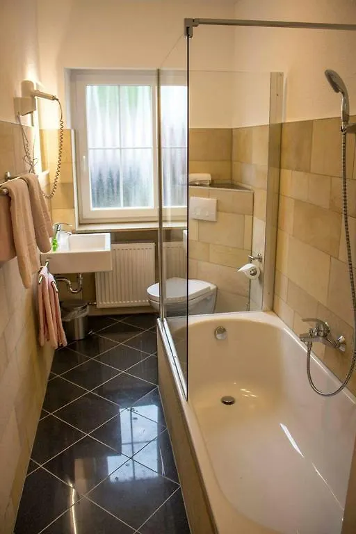 **  Raffelsteiner Hof Guest House Mornsheim Germany
