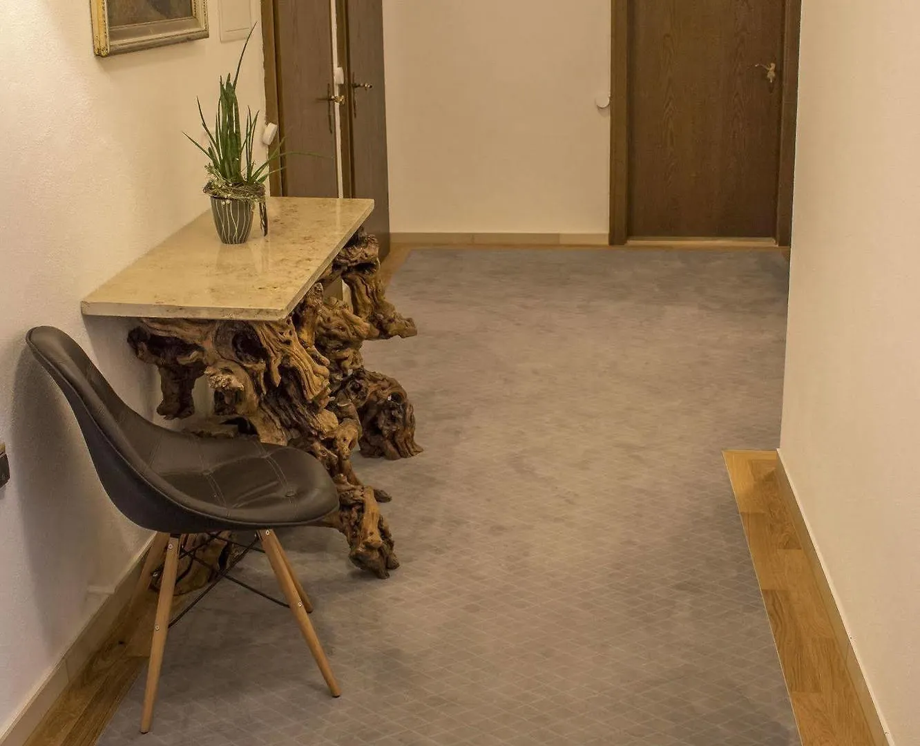 Raffelsteiner Hof Guest House Mornsheim