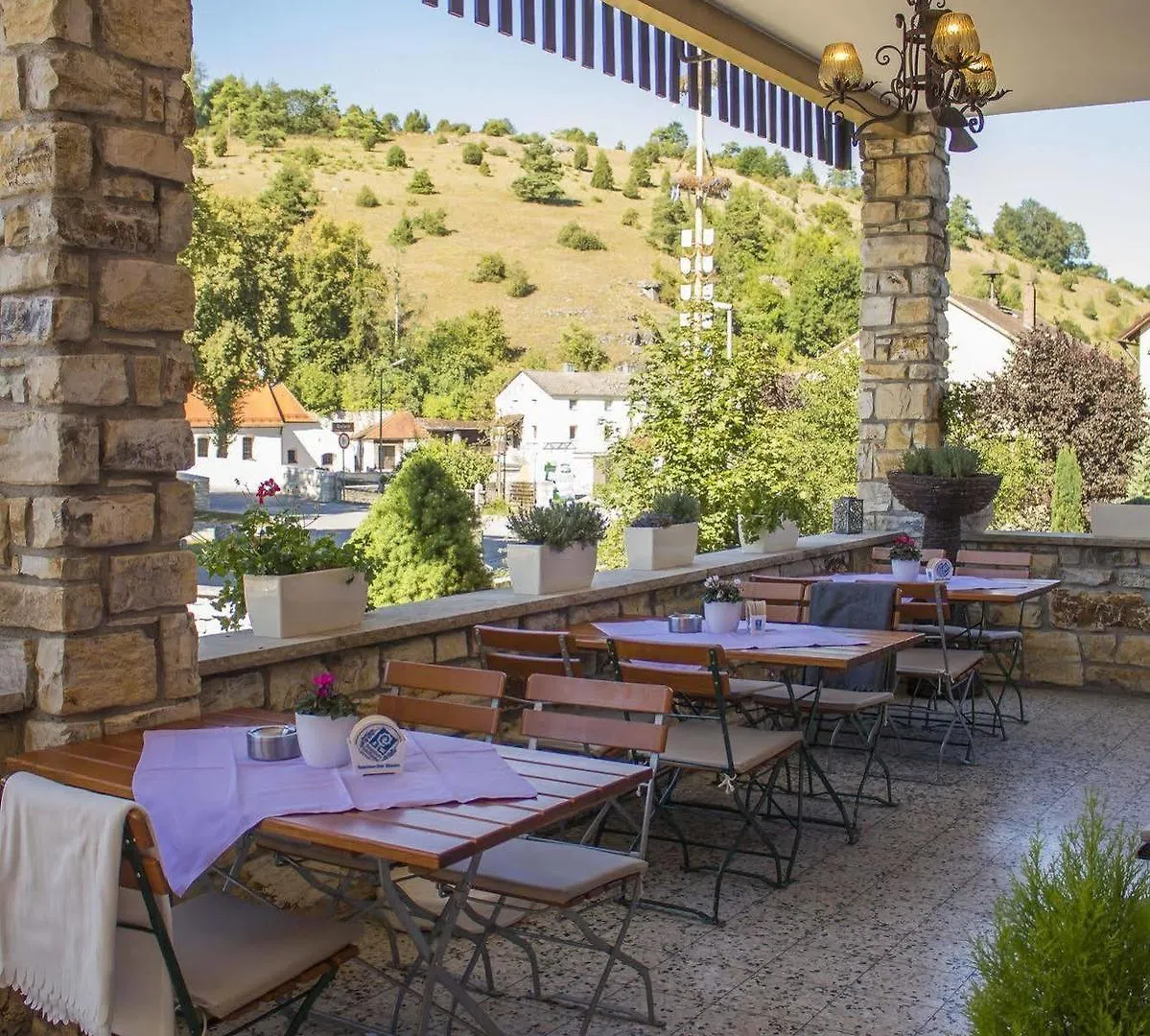Raffelsteiner Hof Guest House Mornsheim 2*,